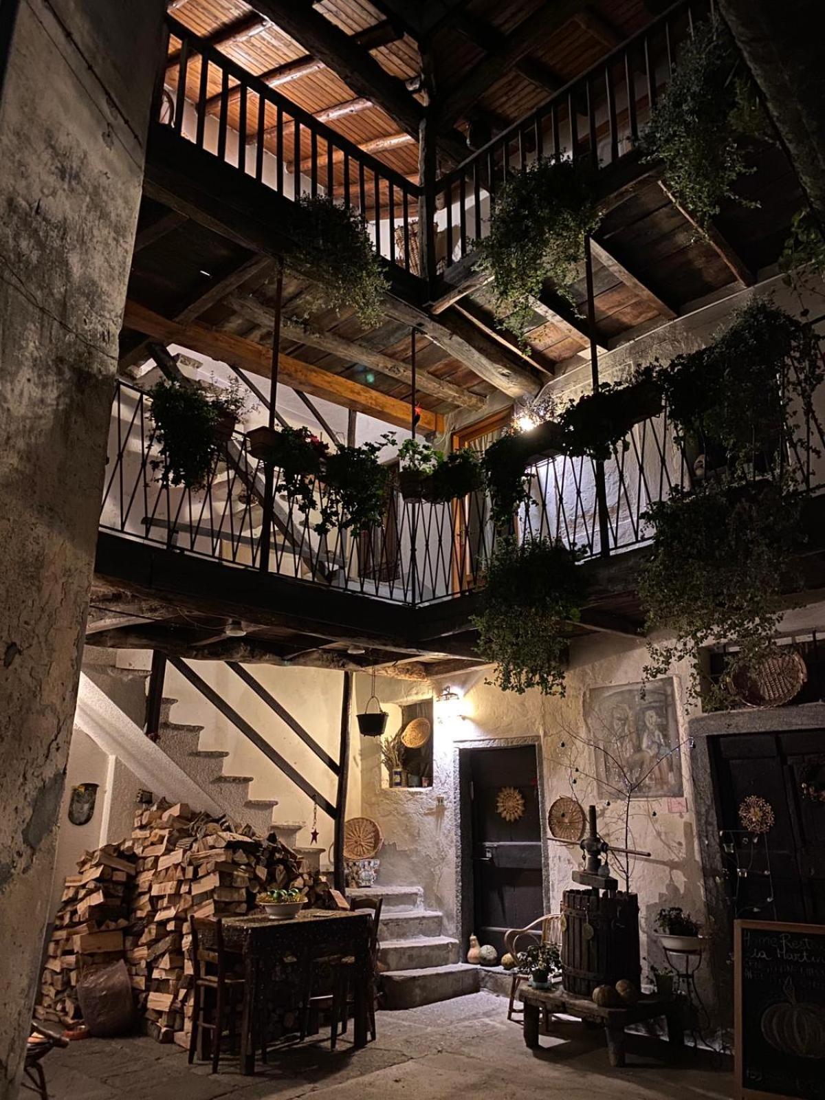 La Corte Del Poeta Arcumeggia Buitenkant foto